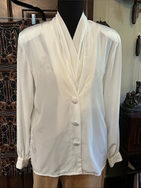 1980’s Alexandria Sz 6 Women's Ivory Draped V-Neck Blouse